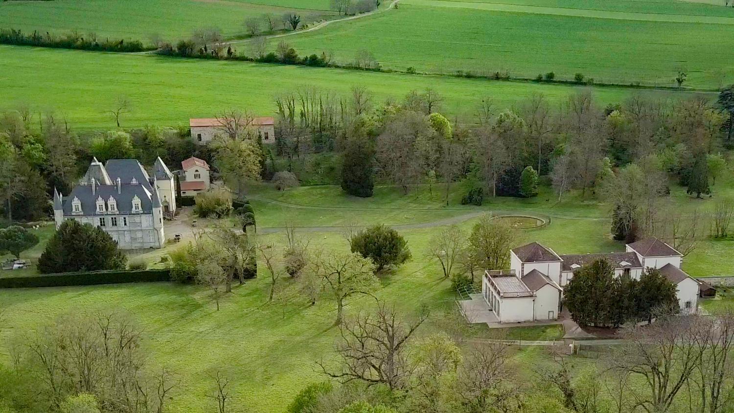 chateau-chadieu.jpg